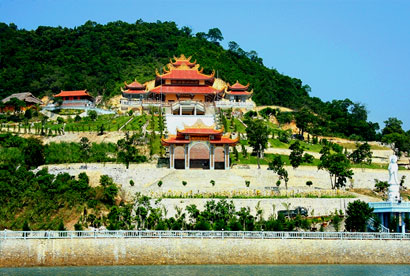 Từ Đường Võ Văn Dũng
