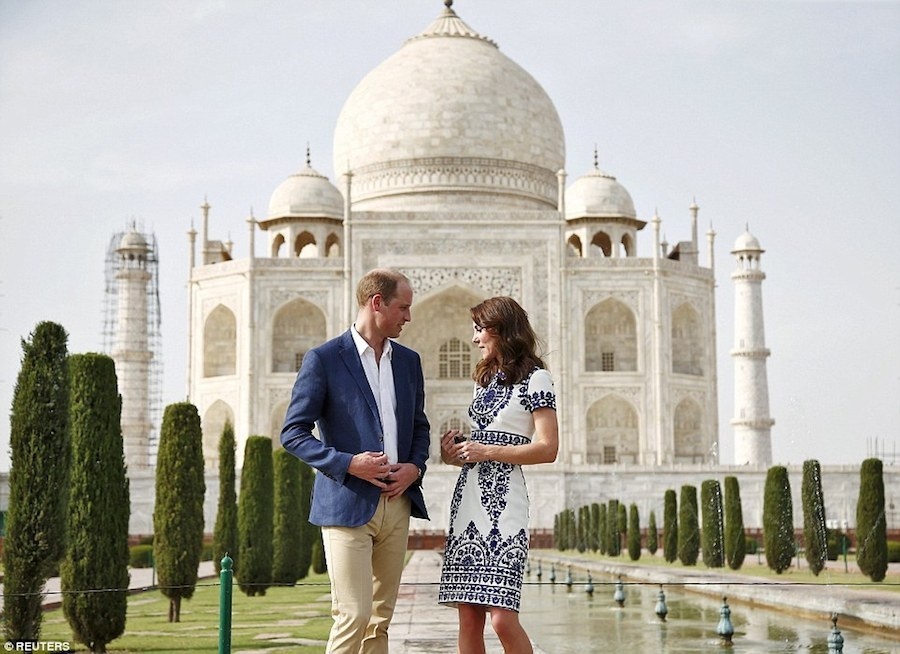 Đền Taj Mahal là điểm dừng chân hoàn hảo của cặp vợ chồng trong ngày cuối cùng của chuyến thăm tới Ấn Độ và Bhutan, di sản văn hóa UNESCO và là một trong 7 kỳ quan của thế giới.