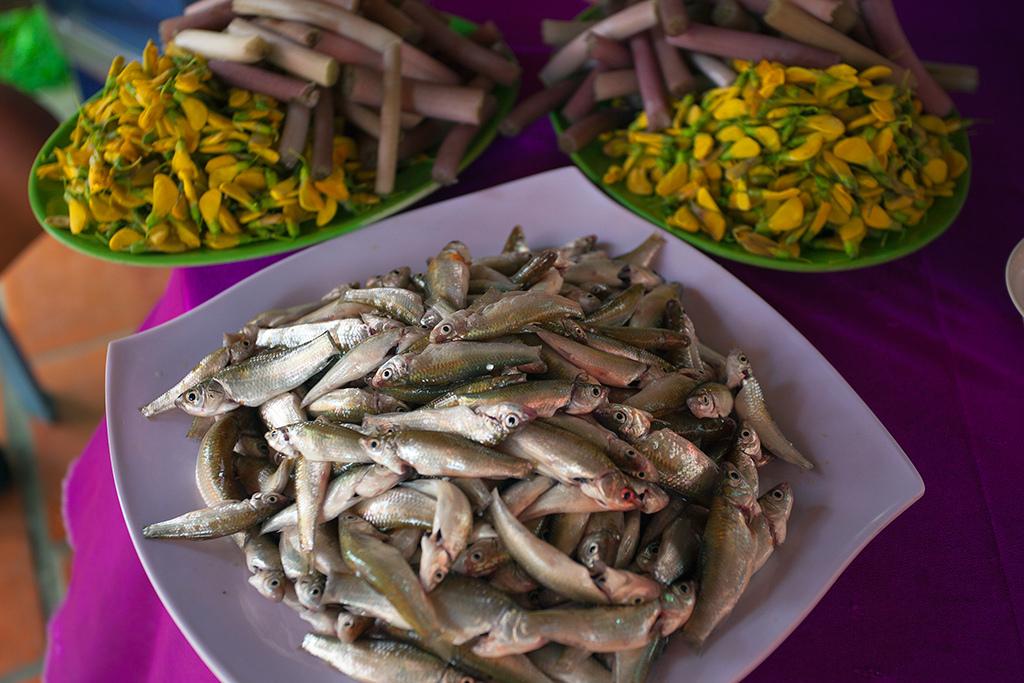 Đặc sản mùa nước lên - Ảnh: Sưu tầm