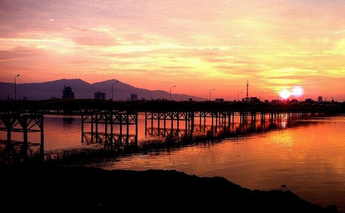 Điểm bắn pháo hoa cầu Nguyễn Văn Trỗi