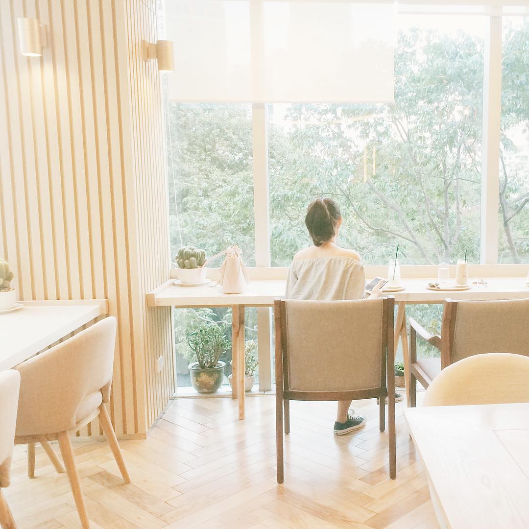 Nhẹ nhàng cùng tông cafe sữa- Ảnh: bnphm0609