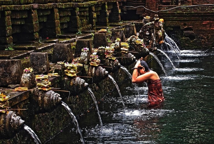 Bali - Có dòng suối thiêng ban phước lành từ thần Indra