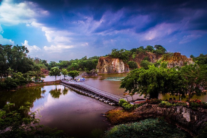 Một chiều Bửu Long mưa