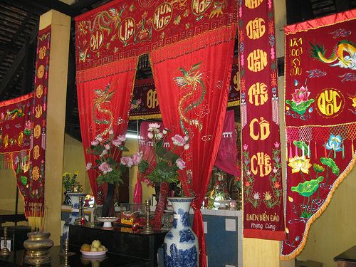 Bên trong Miếu An Sơn - Bà Phi Yến  bà rịa vũng tàu